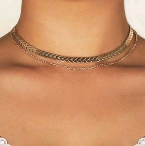 💖 2/$30 layered fishbone gold choker necklace